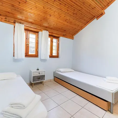 Anemoessa Villa - Panagia Village