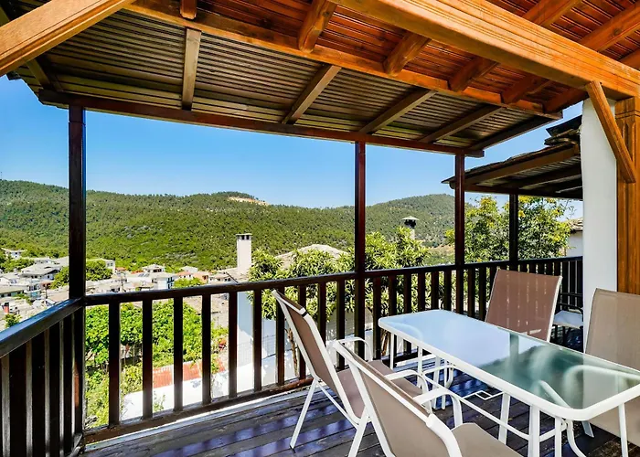 Small House - Panagia Village Vila