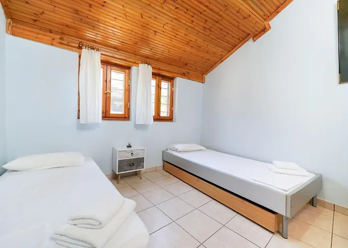 Small House - Panagia Village