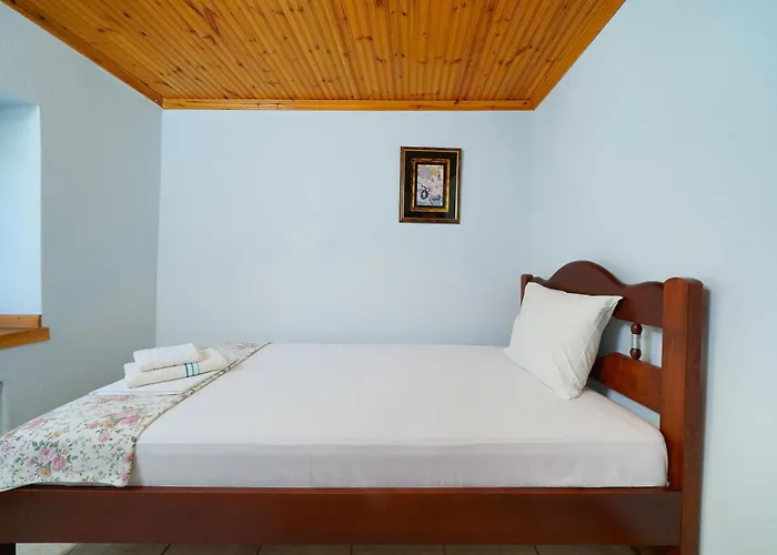 Small House - Panagia Village *